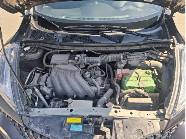 Car image 19