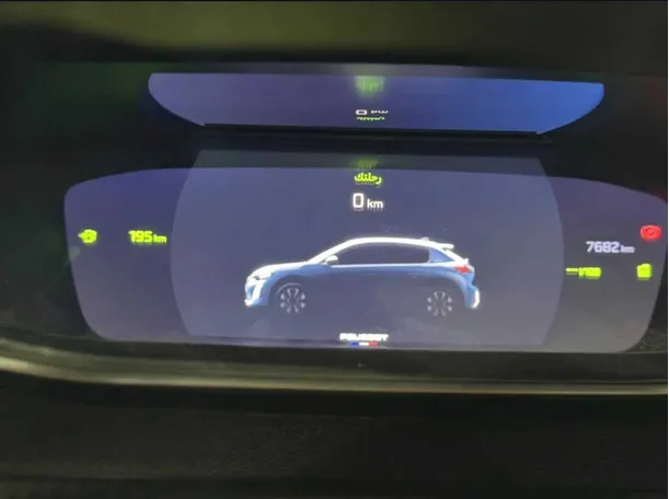 Car image 14