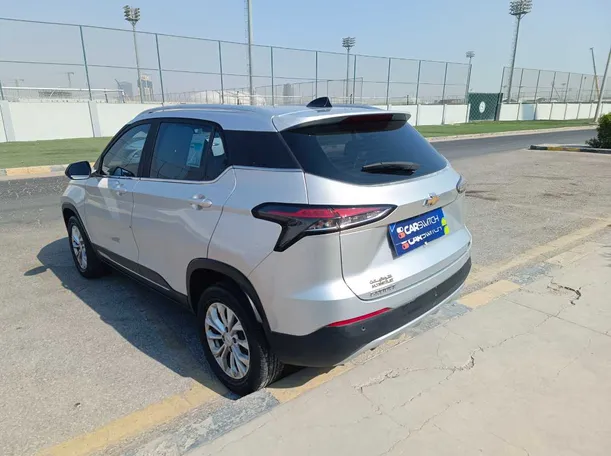 Car image 7