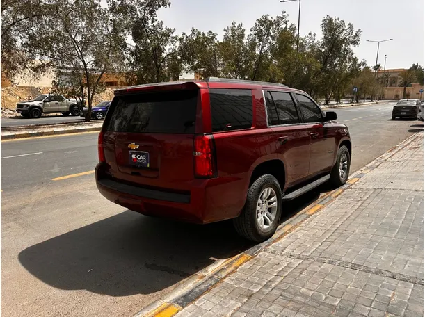 Car image 5