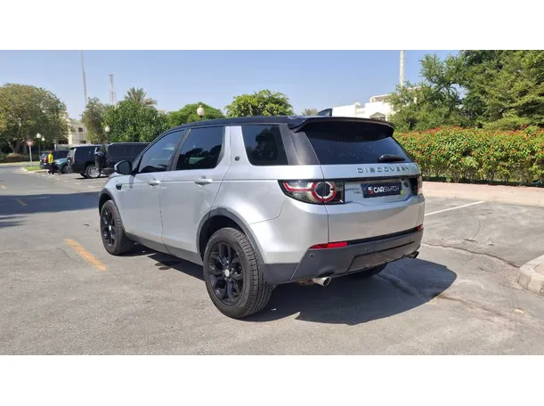 Car image 7