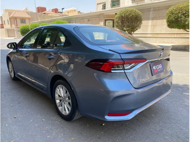 Car image 7
