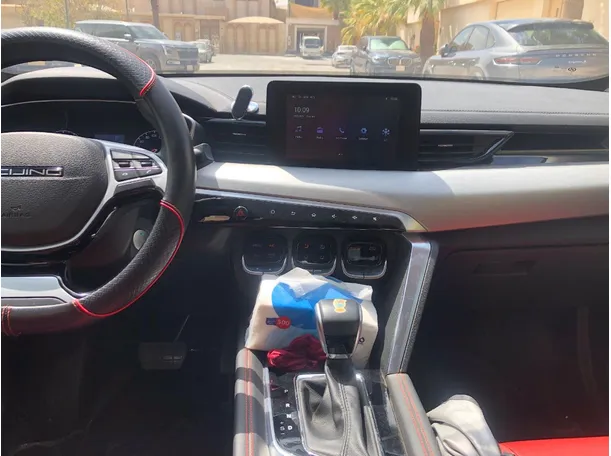 Car image 16