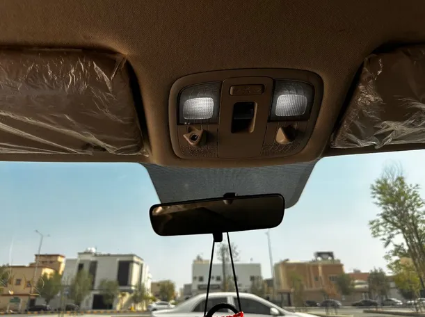 Car image 22