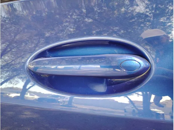 Car image 26