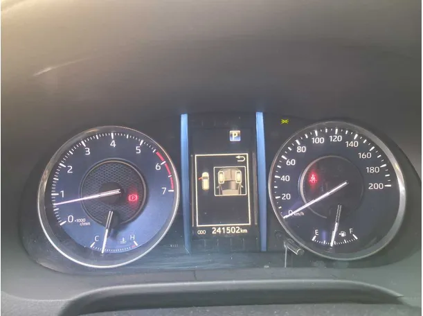 Car image 19