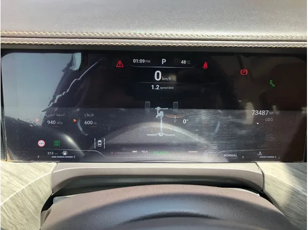 Car image 18
