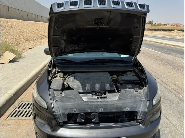 Car image 26