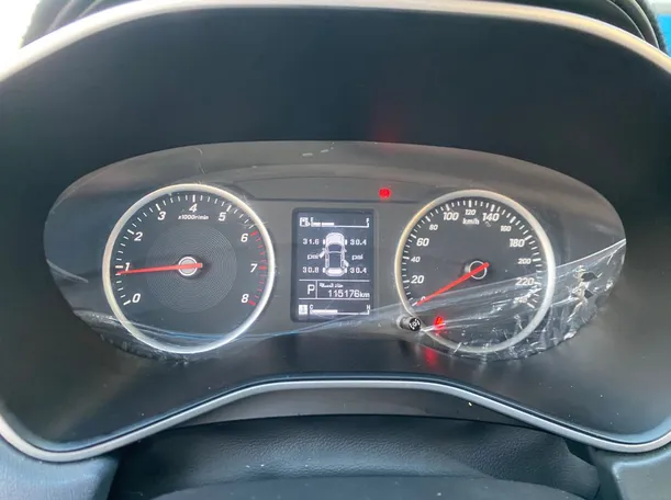Car image 18