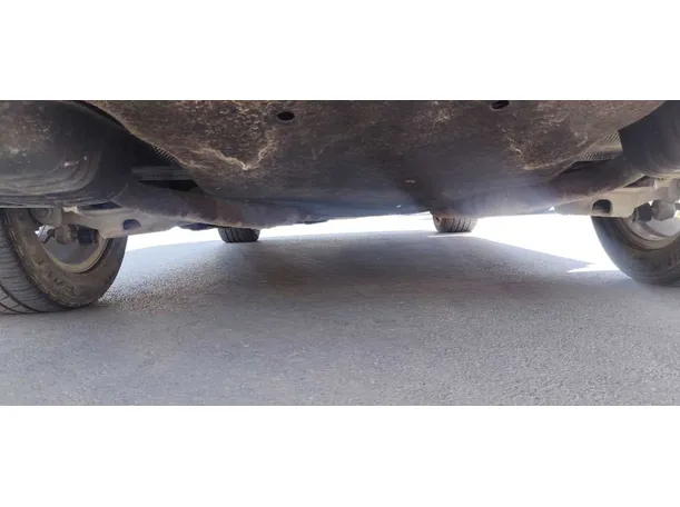 Car image 30