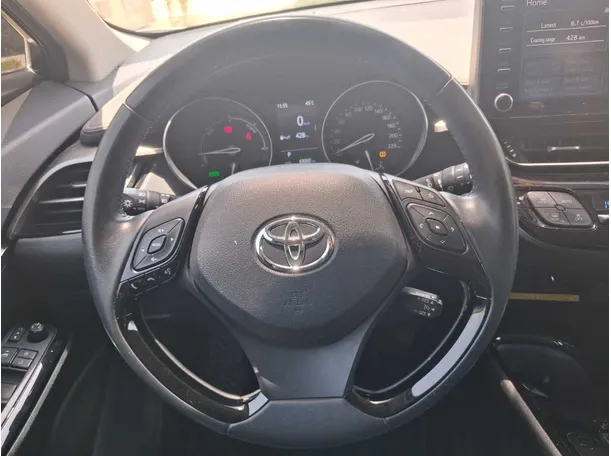 Car image 15
