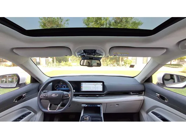 Car image 16