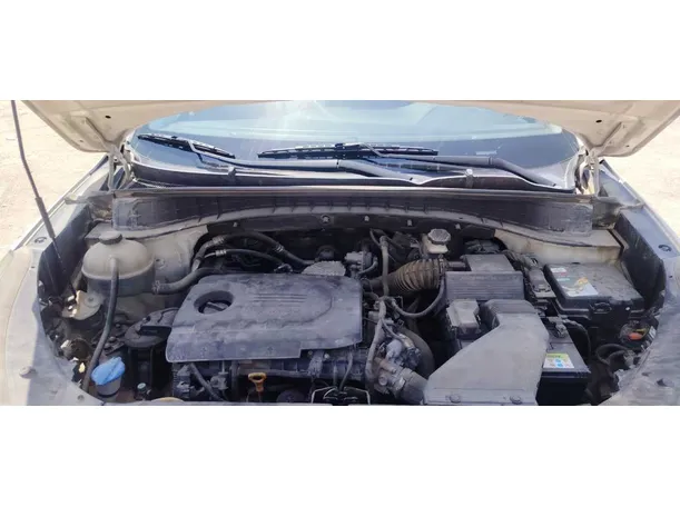 Car image 30