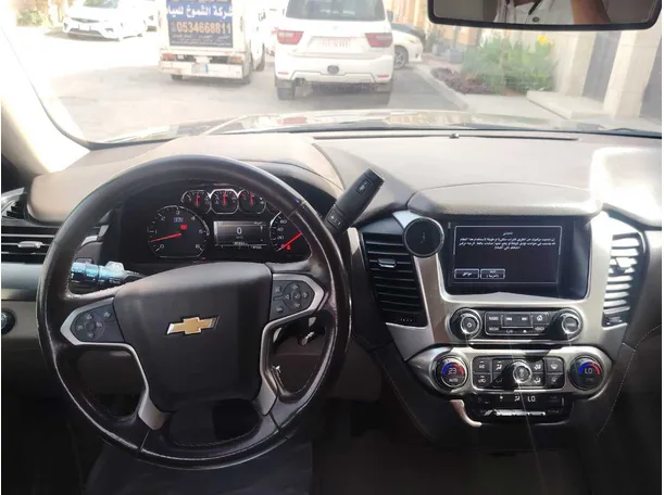 Car image 18