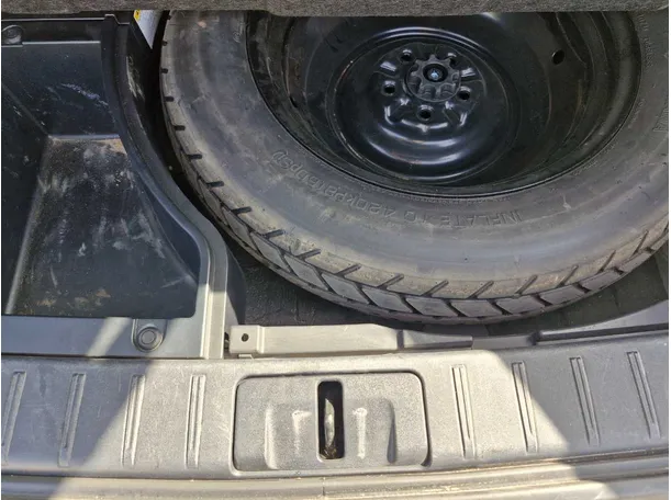Car image 23
