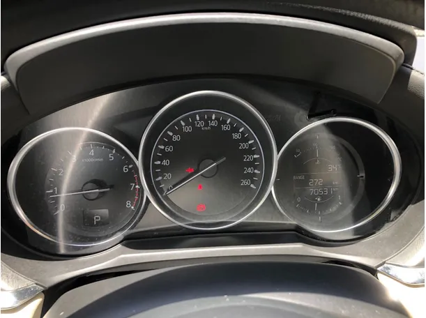 Car image 19