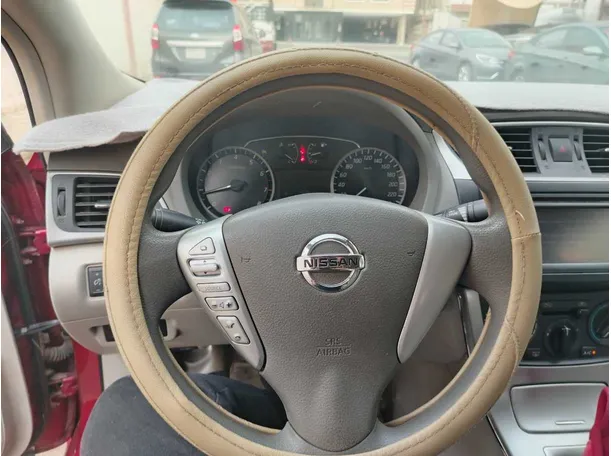 Car image 26