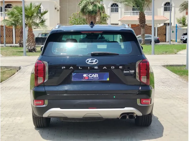 Car image 6