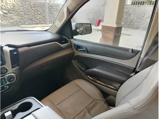 Car image 36