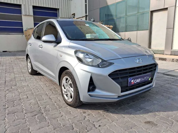 Car image 4