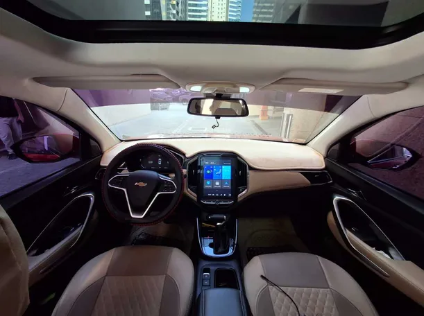 Car image 17