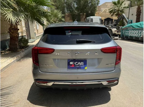Car image 6