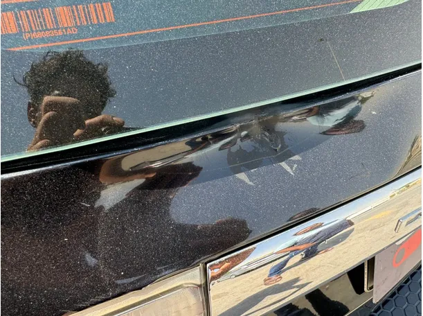 Car image 26