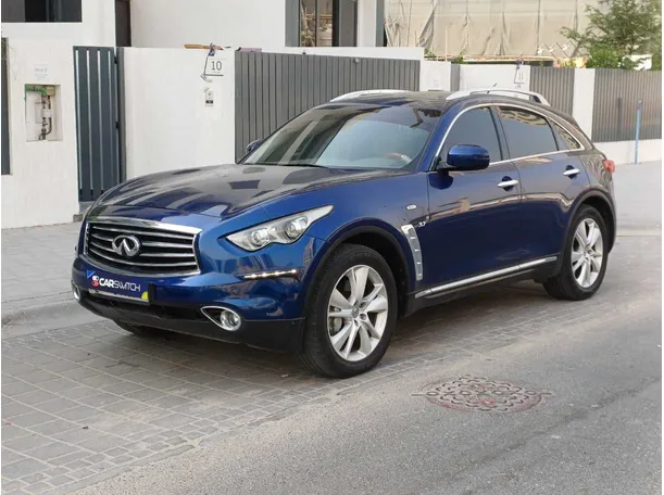 2016 انفنتي QX70 في الإمارات