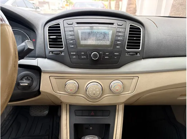 Car image 20