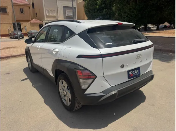 Car image 7