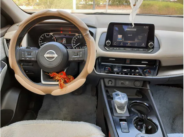 Car image 16
