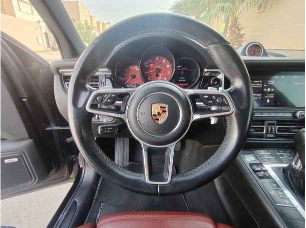 Car image 22