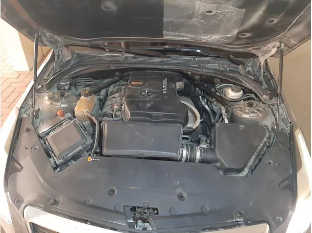 Car image 19