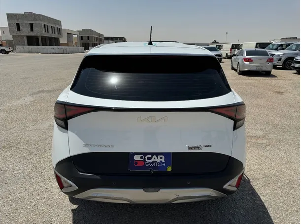 Car image 6
