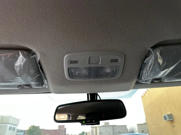 Car image 23