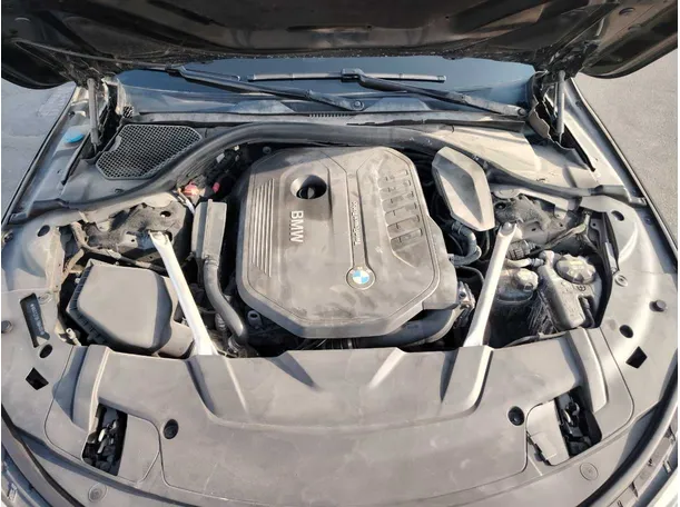 Car image 40