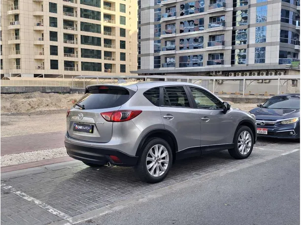 Car image 5