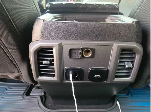 Car image 36