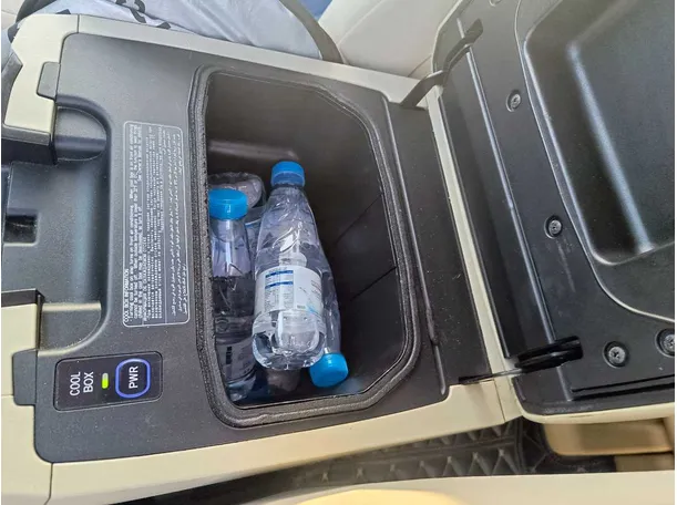 Car image 36