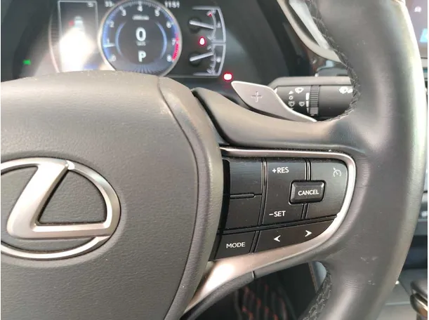 Car image 40