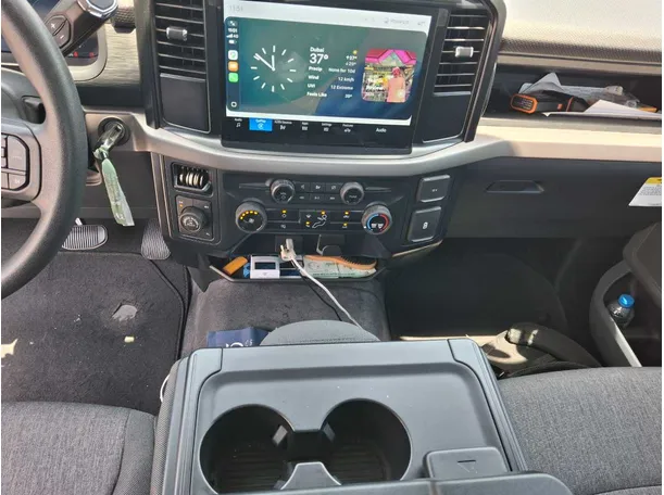 Car image 13