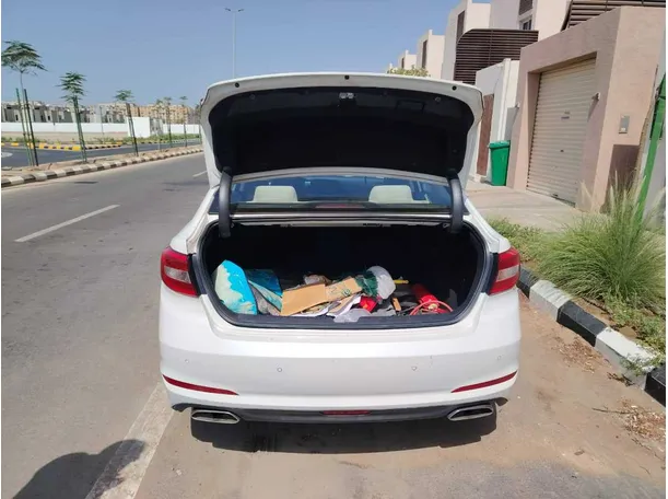Car image 31