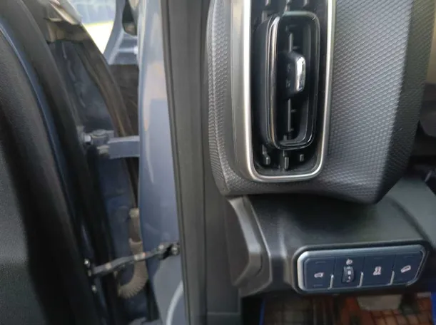 Car image 31