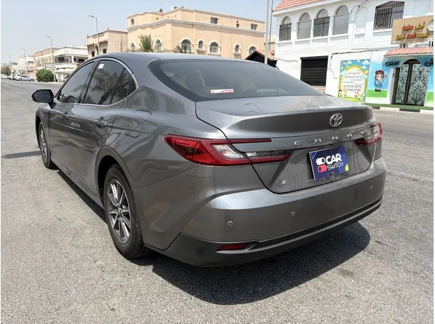 Car image 7