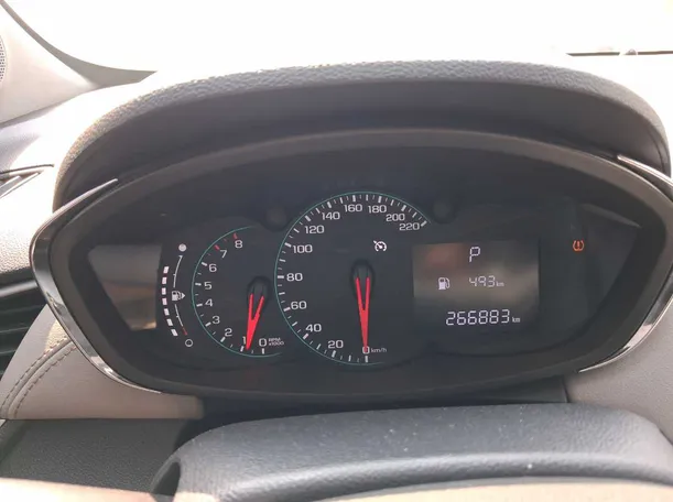 Car image 19