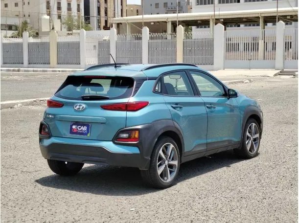 Car image 5