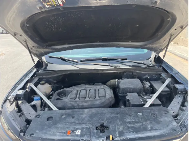 Car image 24
