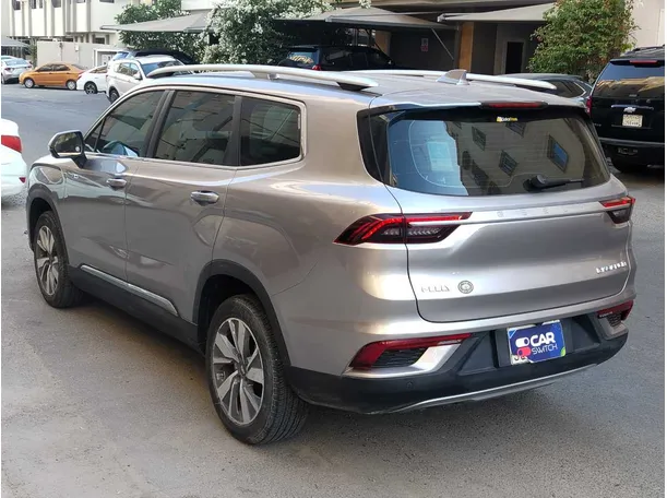 Car image 7