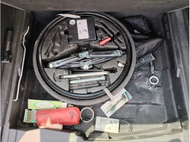 Car image 41