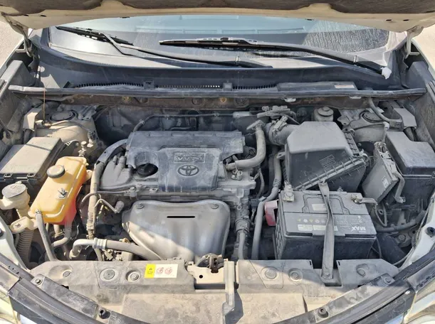 Car image 19